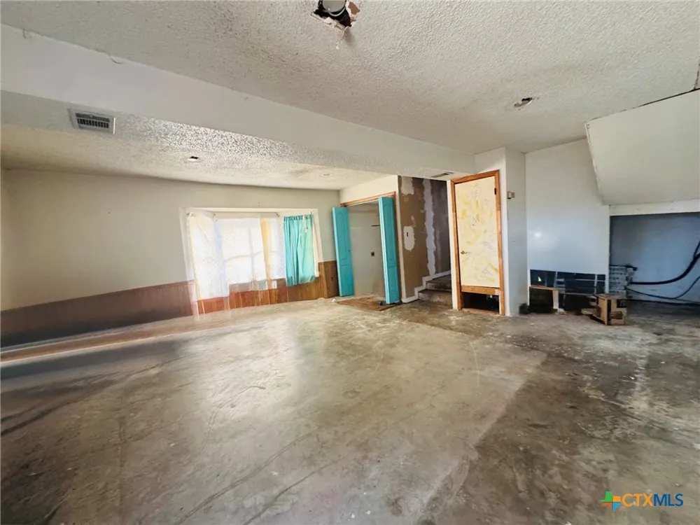 2402 Oak Drive Gatesville, TX 76528
