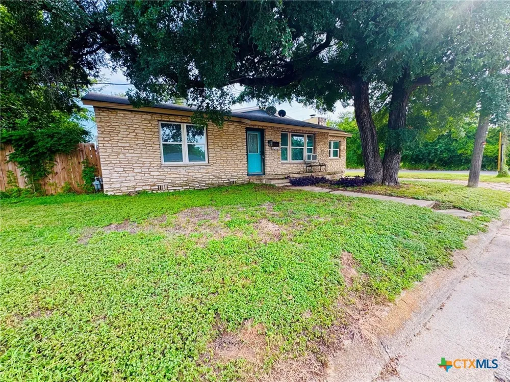 2402 Oak Drive Gatesville, TX 76528