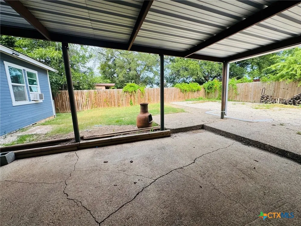 2402 Oak Drive Gatesville, TX 76528