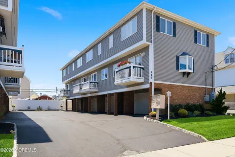 109 Cliff Avenue #2B