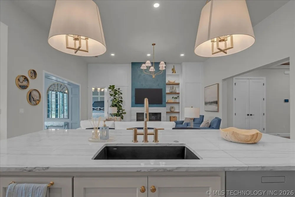 1224 72nd Street Broken Arrow, OK 74014