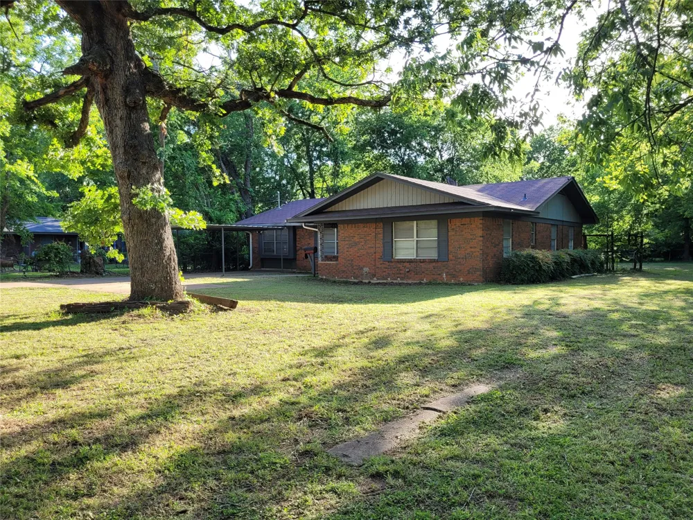 410 SW 22ND Paris, TX 75460