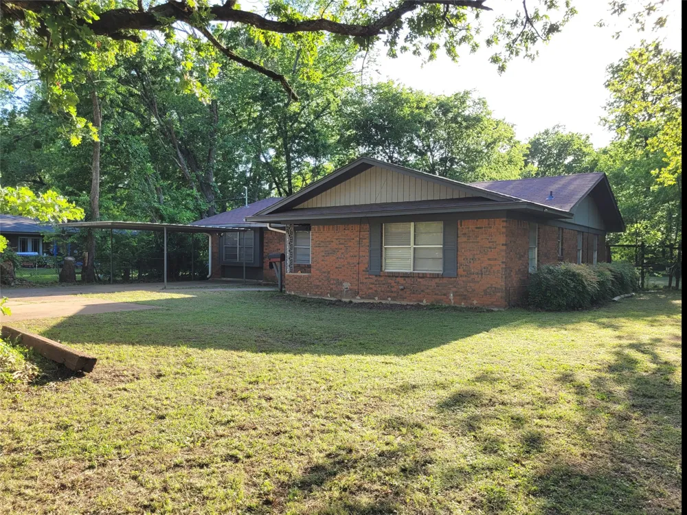410 SW 22ND Paris, TX 75460