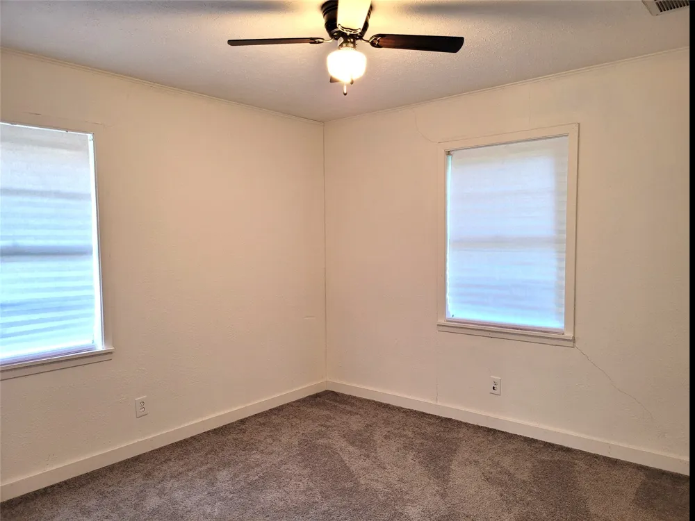 410 SW 22ND Paris, TX 75460