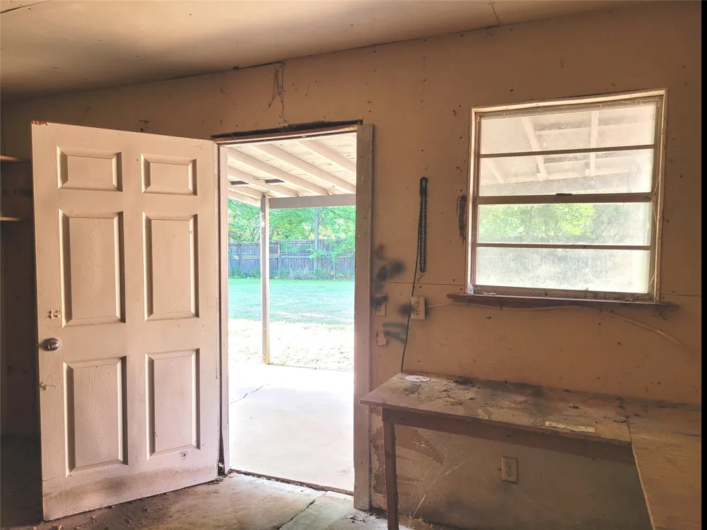 410 SW 22ND Paris, TX 75460