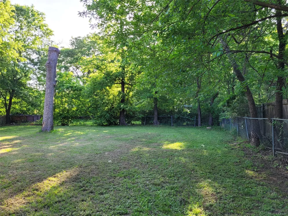 410 SW 22ND Paris, TX 75460