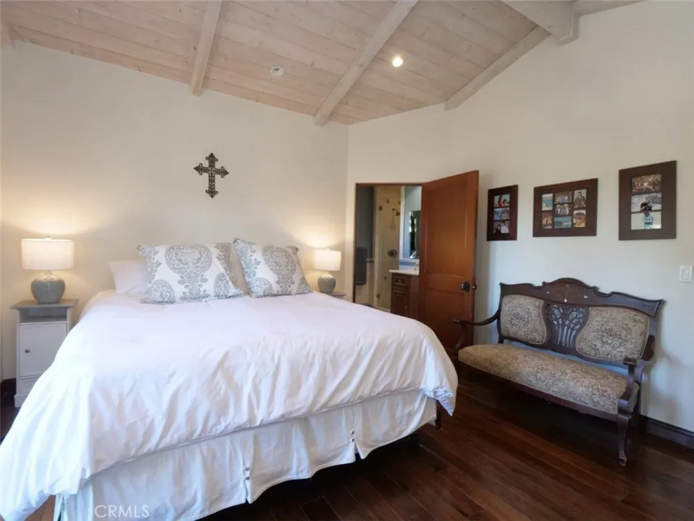 1724 Via Estudillo Palos Verdes Estates, CA 90274