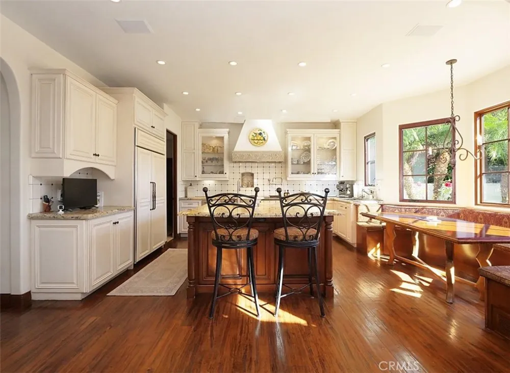 1724 Via Estudillo Palos Verdes Estates, CA 90274