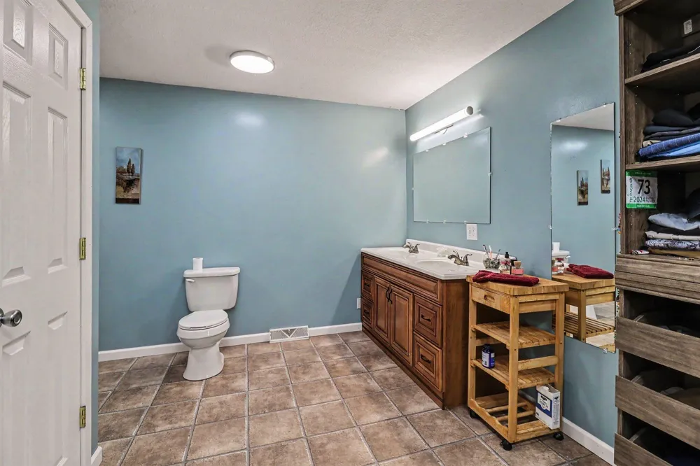 3585 72nd Avenue Hart, MI 49420