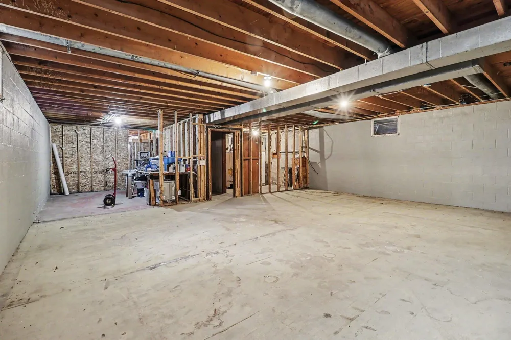 3585 72nd Avenue Hart, MI 49420