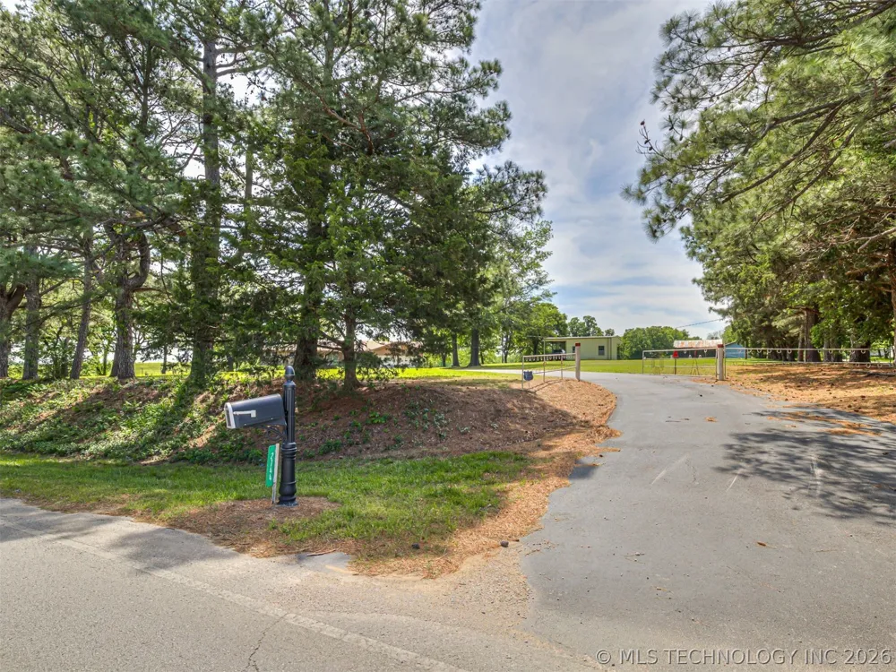 2742 W 103rd Street Sperry, OK 74073