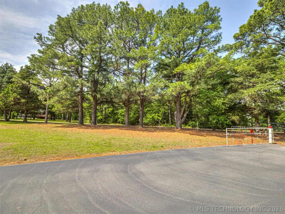 2742 W 103rd Street Sperry, OK 74073