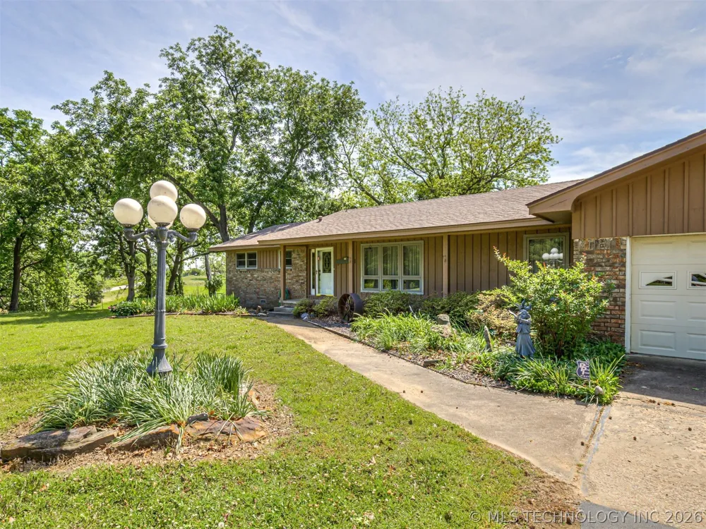 2742 W 103rd Street Sperry, OK 74073