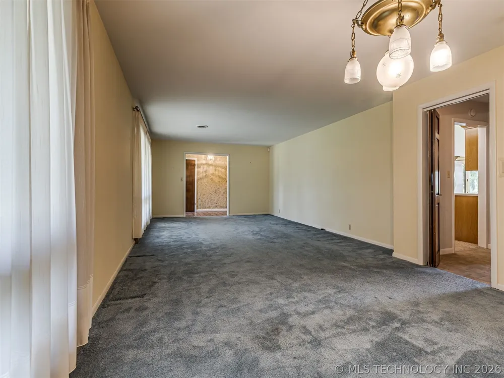 2742 W 103rd Street Sperry, OK 74073