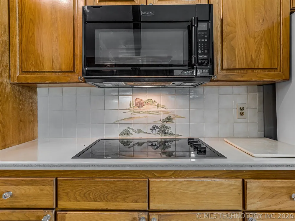 2742 W 103rd Street Sperry, OK 74073