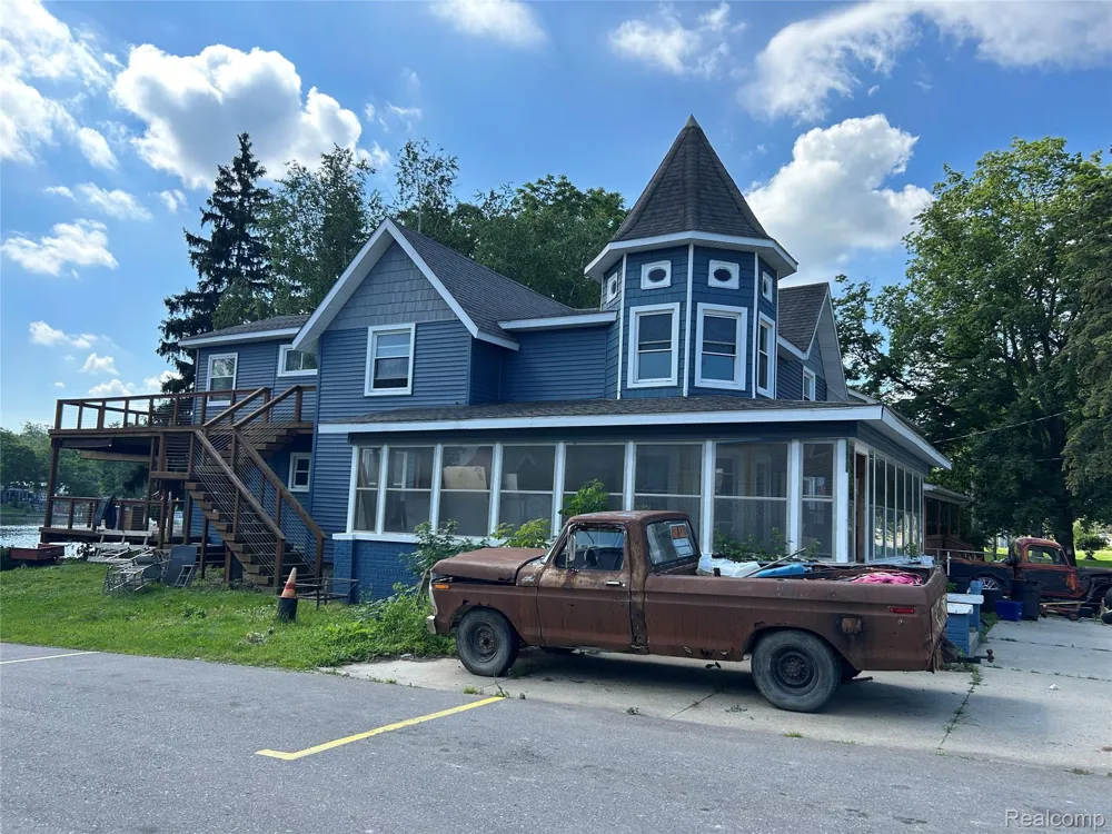16185 Seymour Road Argentine Township, MI 48451