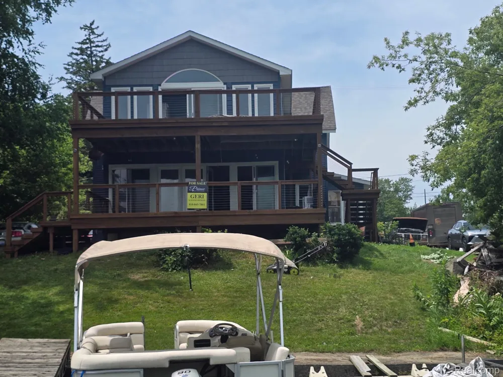 16185 Seymour Road Argentine Township, MI 48451