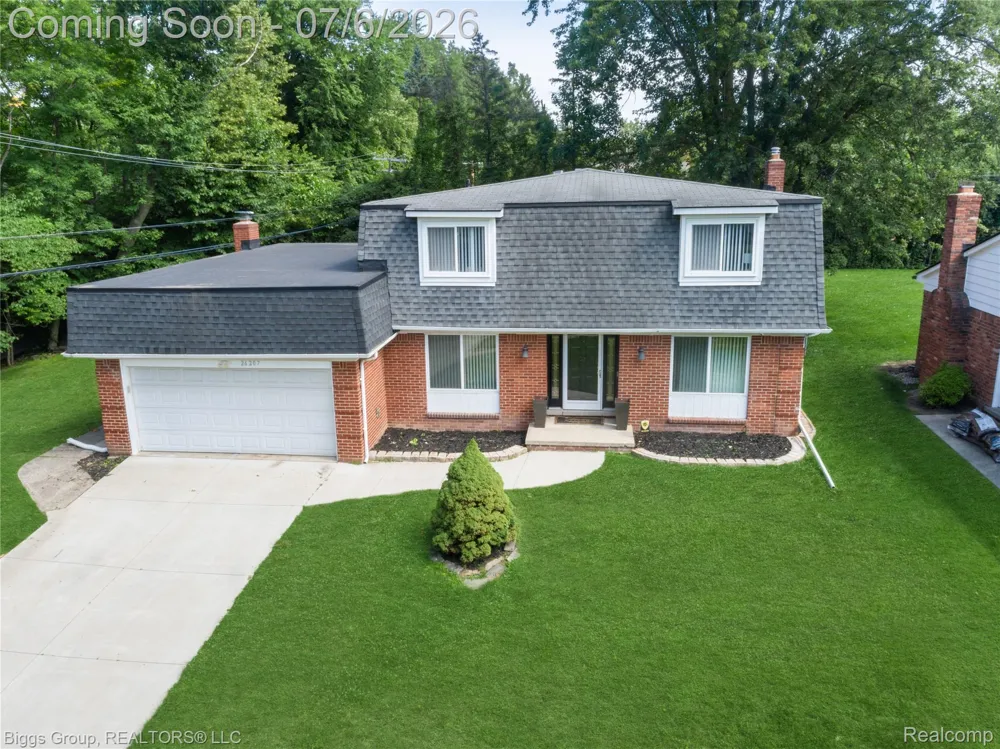 26207 Meadowbrook Way Lathrup Village City, MI 48076