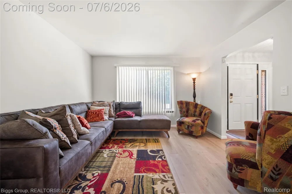 26207 Meadowbrook Way Lathrup Village City, MI 48076