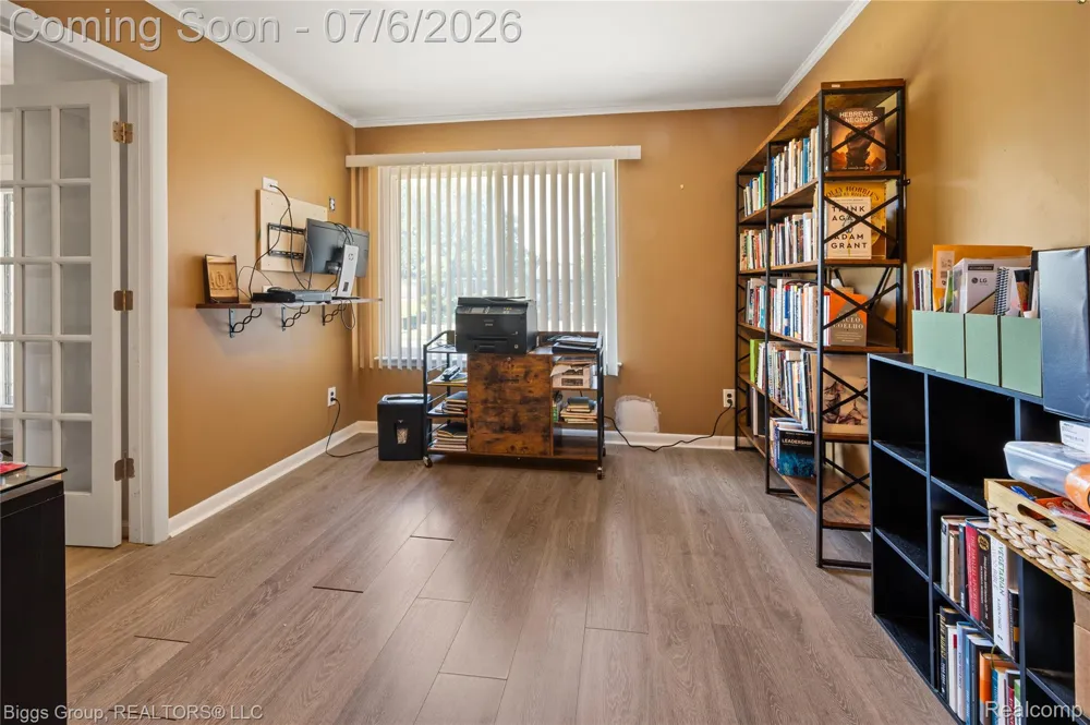 26207 Meadowbrook Way Lathrup Village City, MI 48076