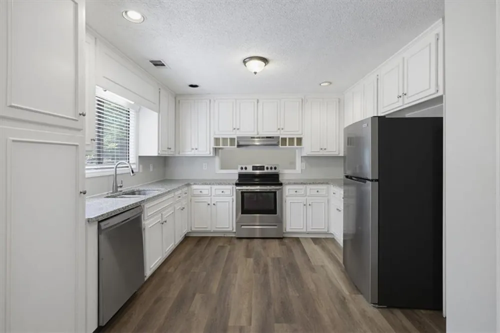 120 Softwood Circle Roswell, GA 30076