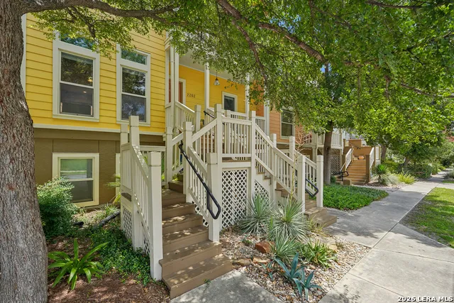 400 E GUENTHER ST #2202 Unit 2202 San Antonio, TX 78210