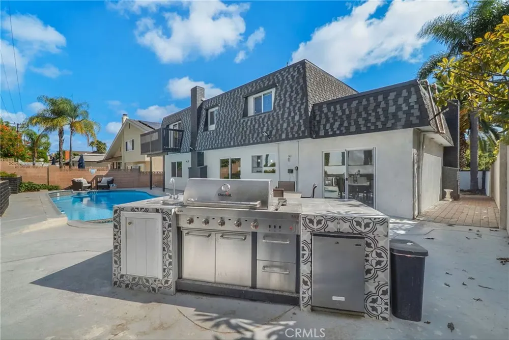25421 Adriana Mission Viejo, CA 92691