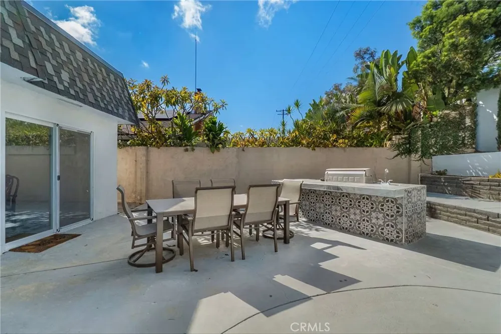 25421 Adriana Mission Viejo, CA 92691
