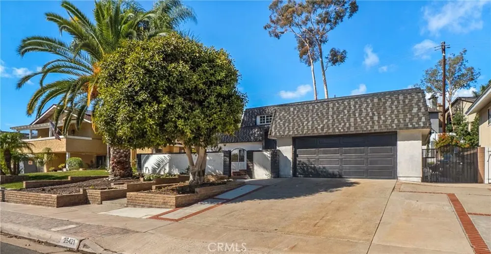 25421 Adriana Mission Viejo, CA 92691