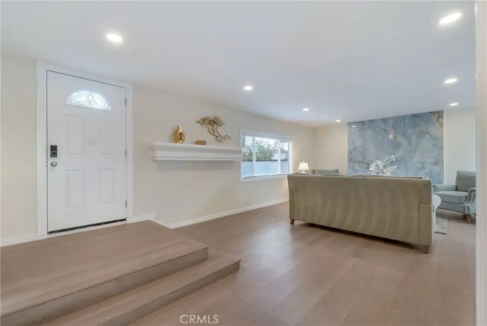 25421 Adriana Mission Viejo, CA 92691