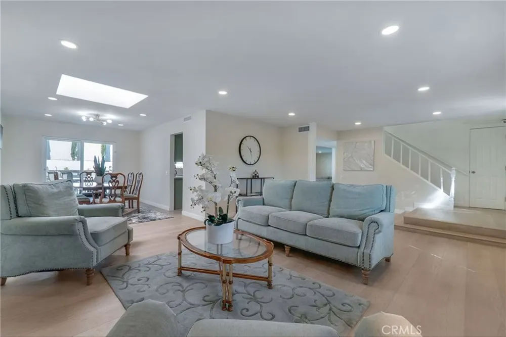 25421 Adriana Mission Viejo, CA 92691
