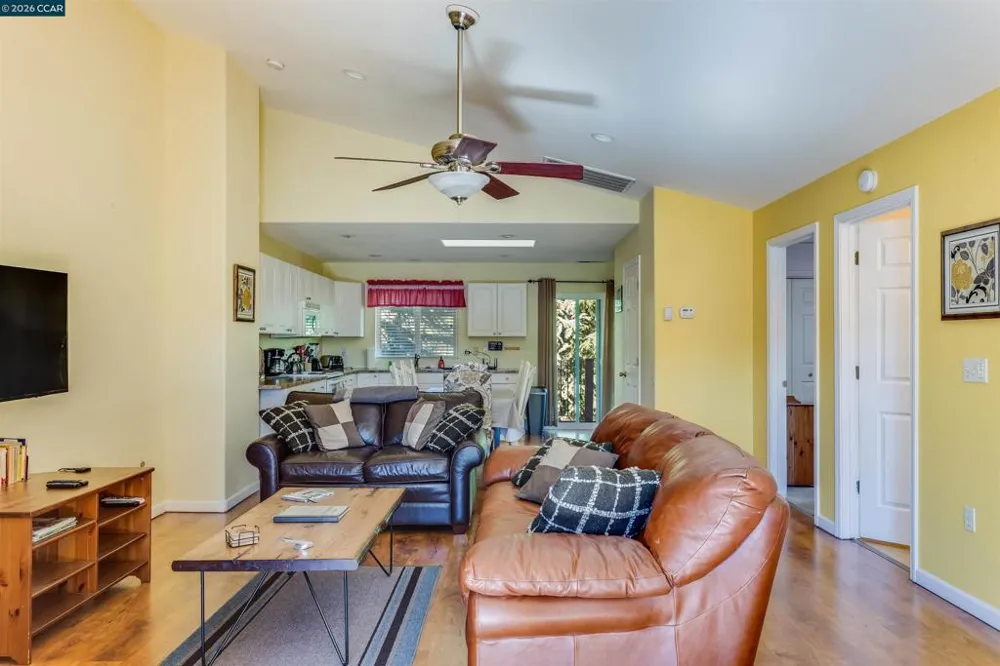 19112 Dyer Ct Groveland, CA 95321