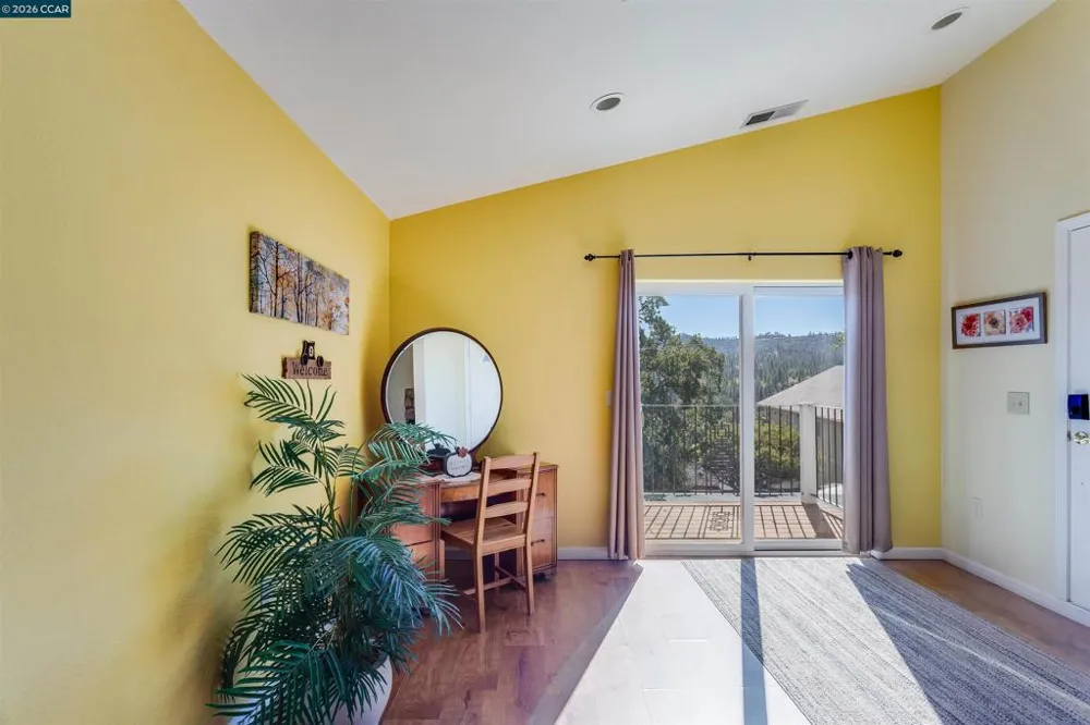 19112 Dyer Ct Groveland, CA 95321