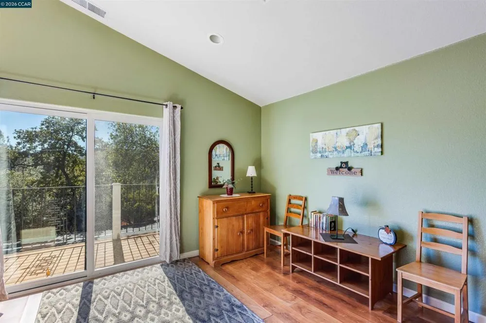 19112 Dyer Ct Groveland, CA 95321