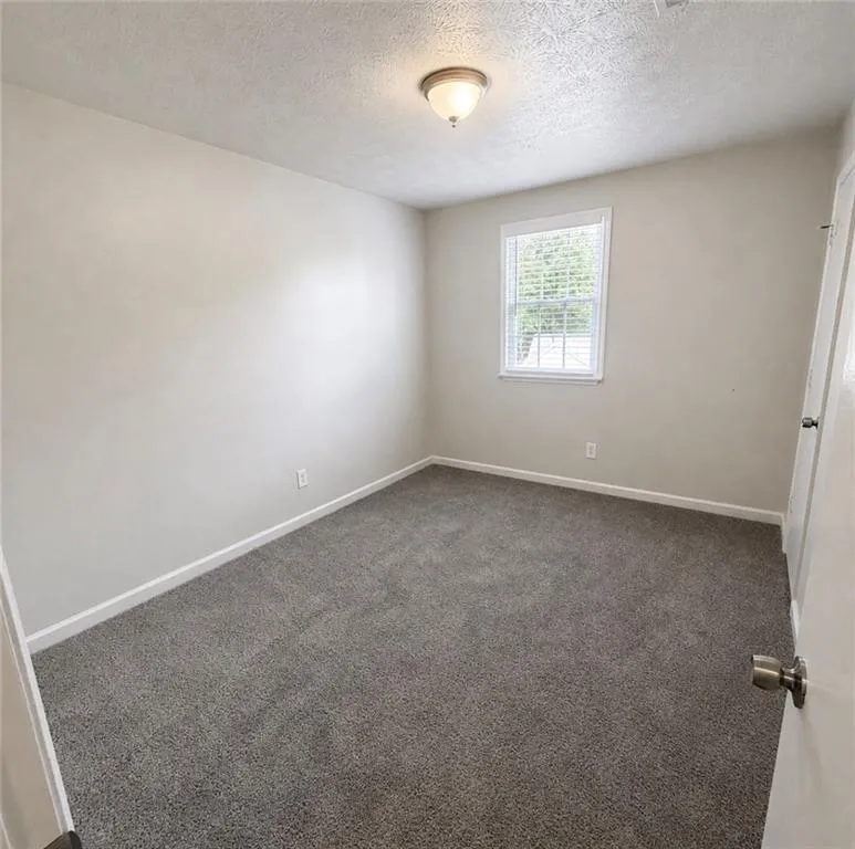 5571 Tunbridge Wells Road Lithonia, GA 30058