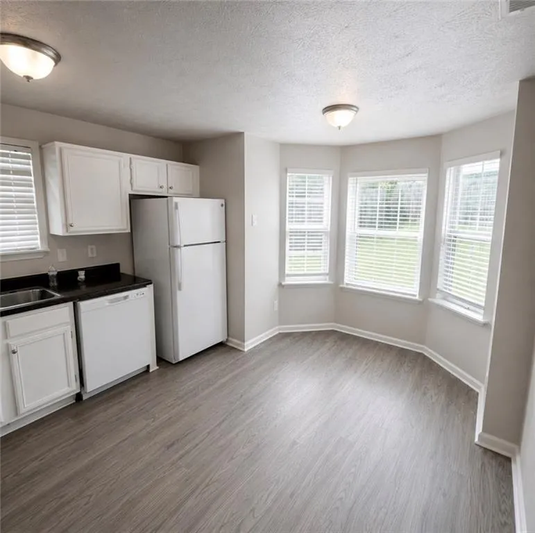 5571 Tunbridge Wells Road Lithonia, GA 30058