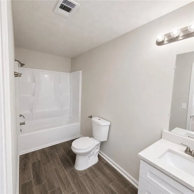 5571 Tunbridge Wells Road Lithonia, GA 30058
