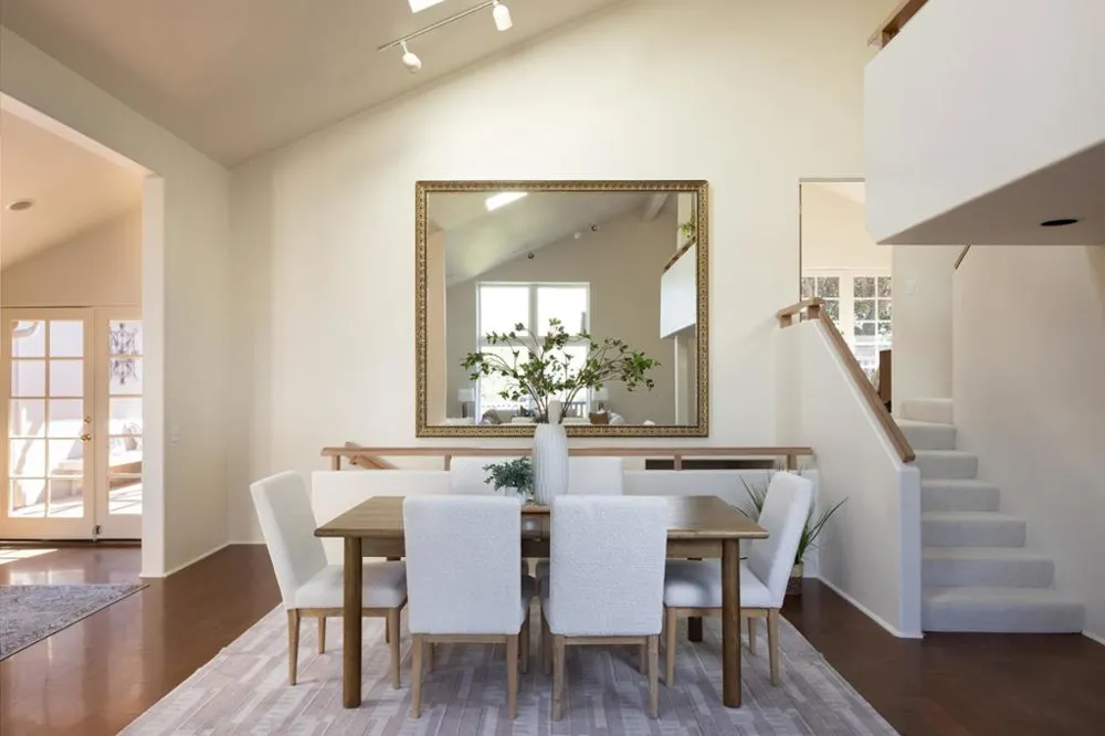 10172 Oakwood Circle Carmel, CA 93923