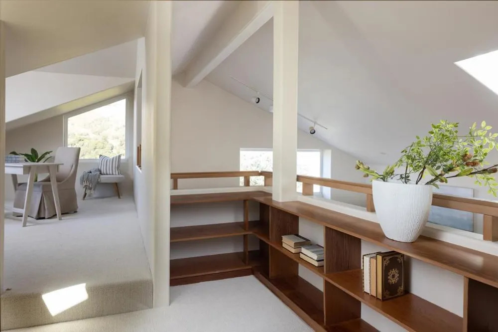 10172 Oakwood Circle Carmel, CA 93923
