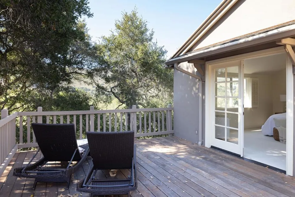 10172 Oakwood Circle Carmel, CA 93923