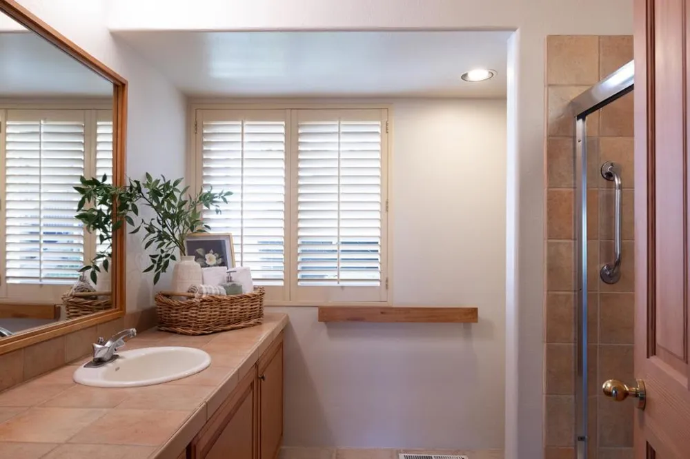 10172 Oakwood Circle Carmel, CA 93923
