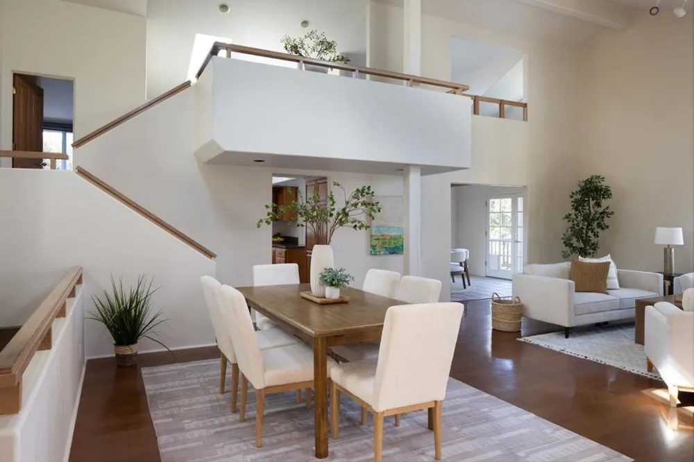 10172 Oakwood Circle Carmel, CA 93923