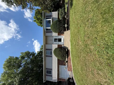 7 Twin Court