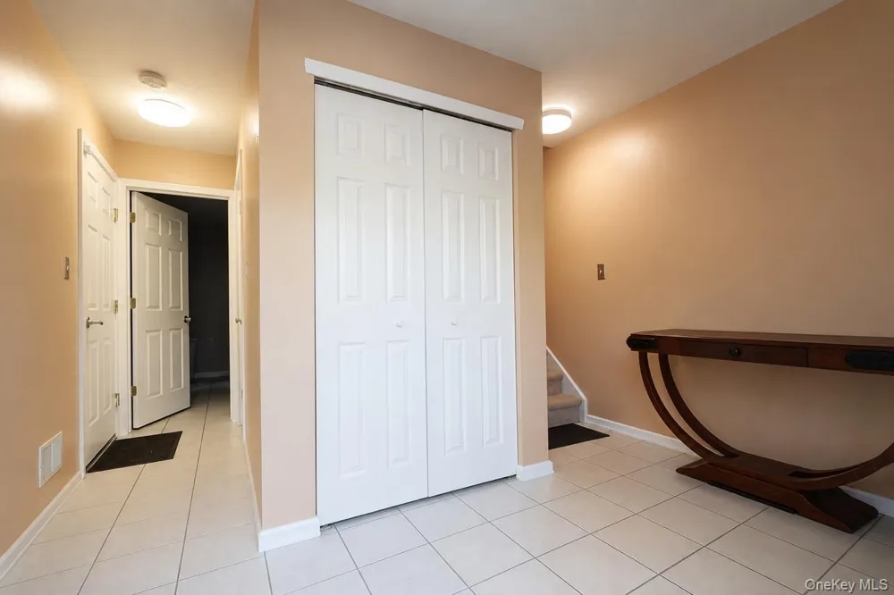 64 Amanda Court Staten Island, NY 10312