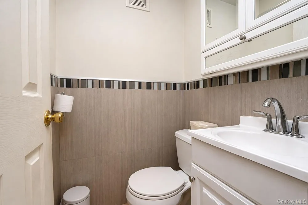 64 Amanda Court Staten Island, NY 10312