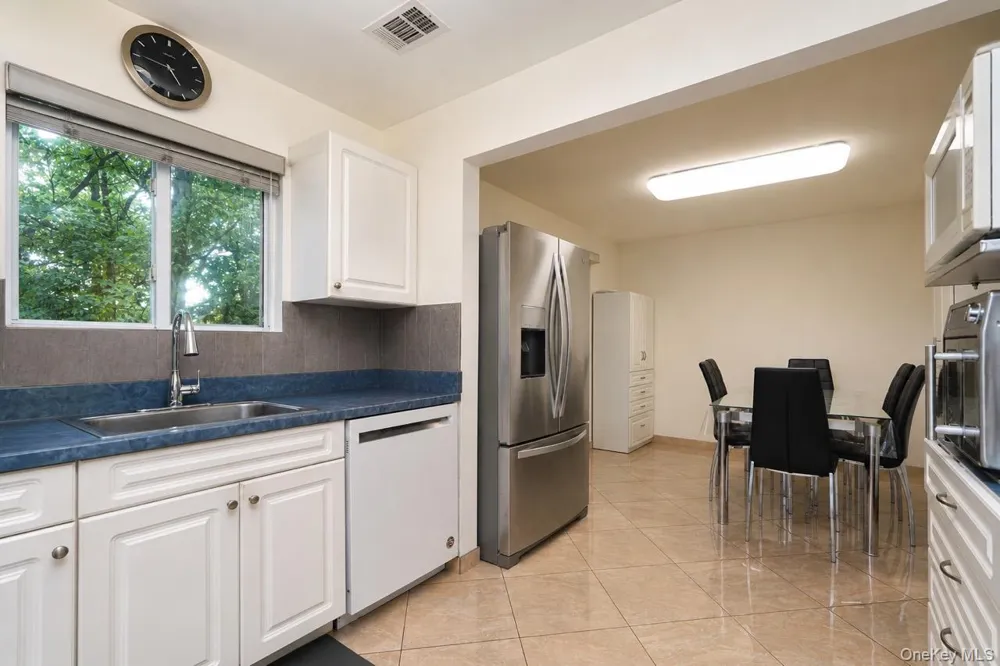 64 Amanda Court Staten Island, NY 10312