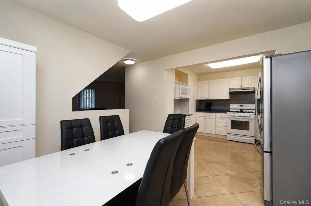 64 Amanda Court Staten Island, NY 10312