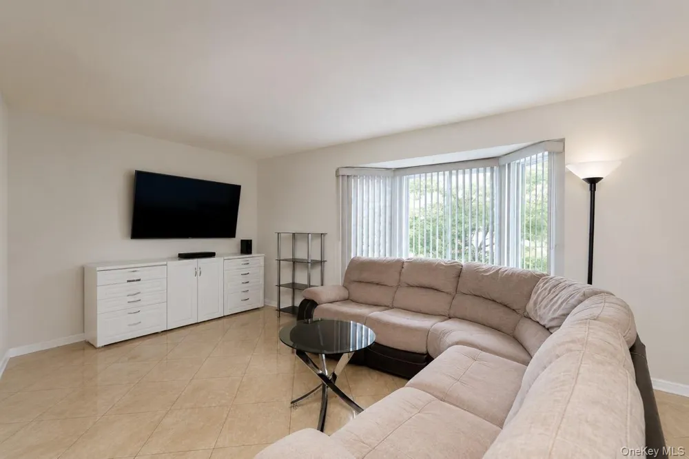 64 Amanda Court Staten Island, NY 10312