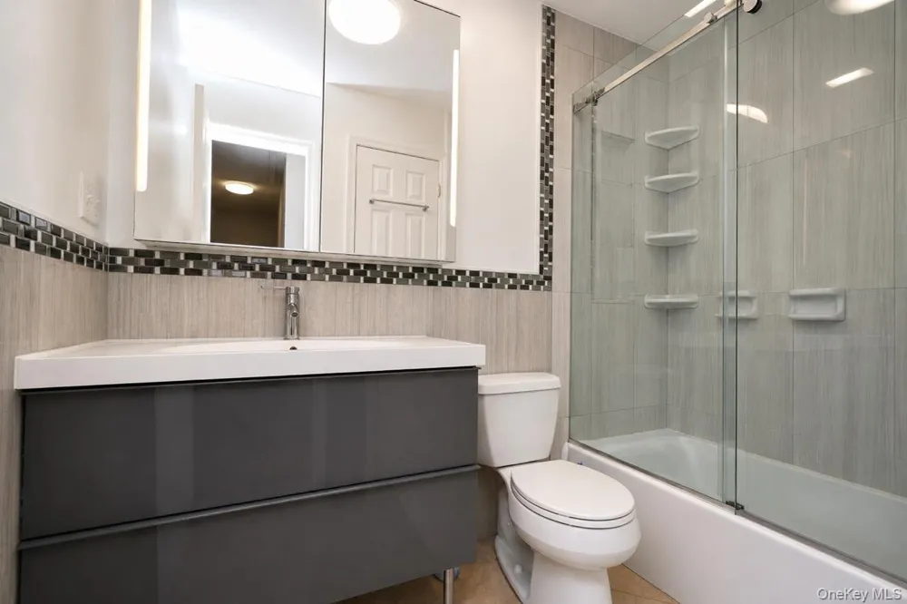 64 Amanda Court Staten Island, NY 10312
