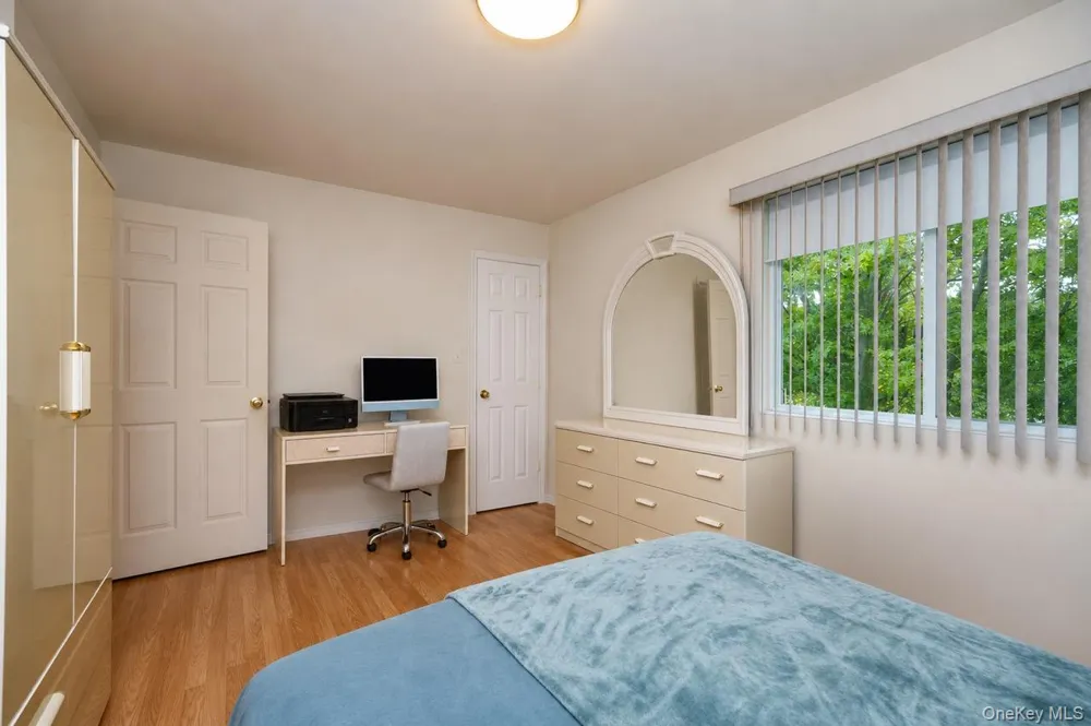 64 Amanda Court Staten Island, NY 10312